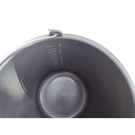 Műanyag vödör 16 L